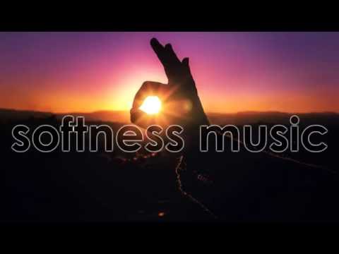 Rhionn Maxwell - All Eyes On You