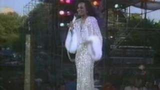 Diana Ross @ Central Park  - Ain&#39;t No Mountain High Enough
