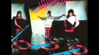 The Jones Girls - Knockin' 1983