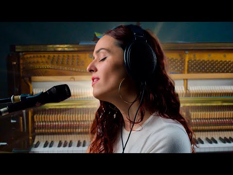 Sarah Coponat - Heaven's Gates  ( Live from the Studio )