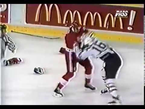 Jamie Pushor vs Kelly Buchberger