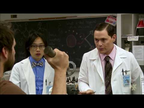 It's Always Sunny in Philadelphia - Flowers for Charlie ( part 1 )