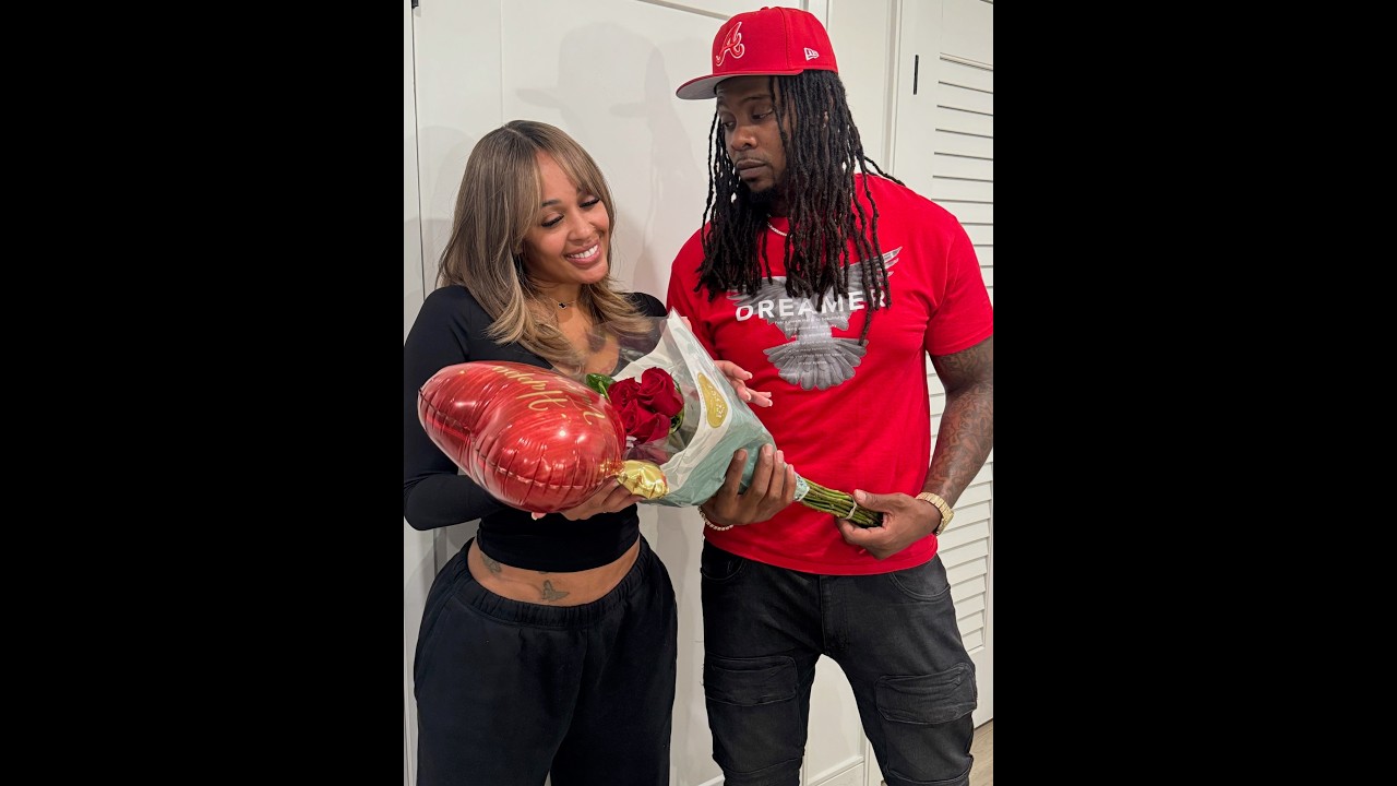 When D gives MoMo a Valentine gift!