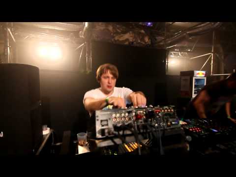 Arkus P. & Sutura @ SYNDCIATE 2012 (official)