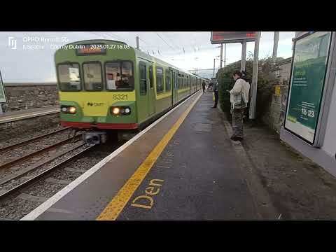 DART 8100 Class (8321) arriving into Sutton