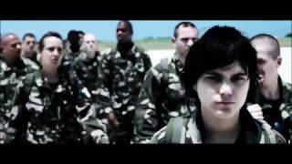 Soko - I Come In Peace (Voir Du Pays)