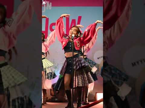 Fancam Jennis BNK48 150820 [4K] - Heavy Rotation @ Road Show CentralPlaza Mahachai