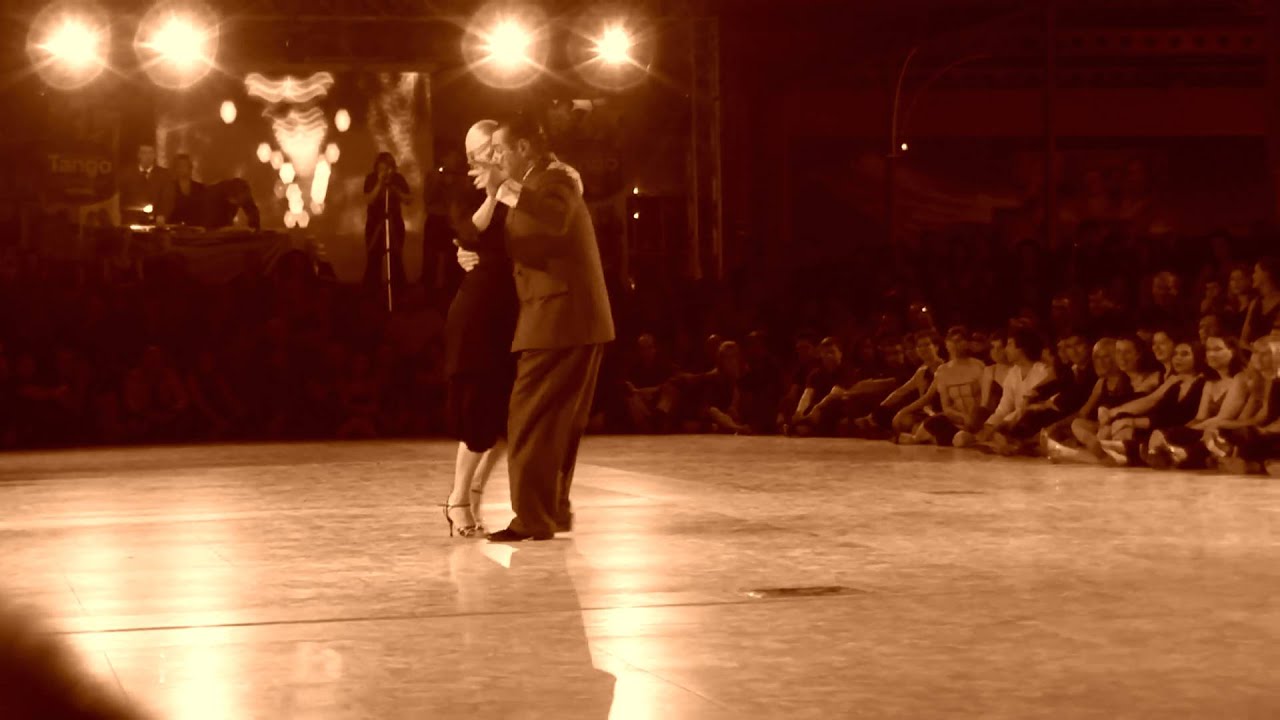 Sergio Natario y Alejandra Arrue Torino Tango Festival 2010.MP4