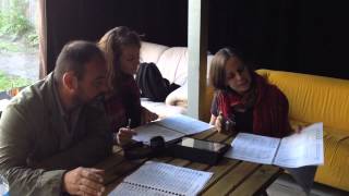 Lou ! Journal infime (Répétitions générique de début) Musique : Julien Di Caro , Arr. Thierry Lalo