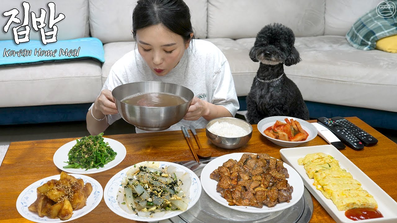 Real Mukbang:) Korean Comfort Home Meal ☆ Grilled Marinated Pork Ribs, Beef Soup, Side Dishes