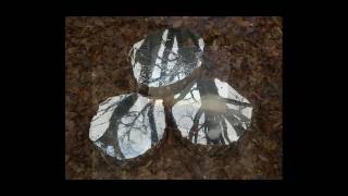 The English Beat.Twist And Crawl.Mirror In The Bathroom. Lyrics.