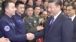 President Xi meets Shenzhou-11 astronauts