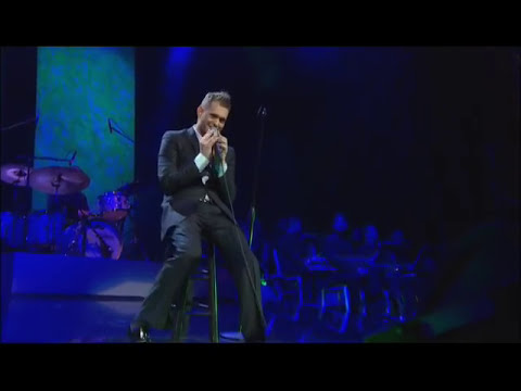 Michael Bublé - Me & Mrs. Jones at Madison Square Garden [Live]