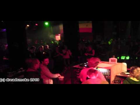 IONYOUTH SOUNDSYSTEM ft mc (b) - 3in1 night round7 \ stepping dub @ zappa 18-05-2013