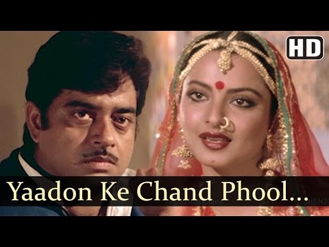 Yaadon Ke Chand Phool — watch video