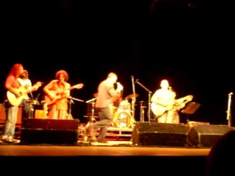 Pitufo Lombardo Y Pinocho - No Hay Mas Cocoa