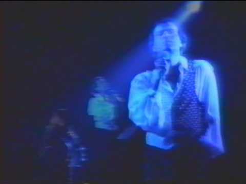 Ney Matogrosso & Rafael Rabello - O  Mundo é um Moinho - As Rosas não falam