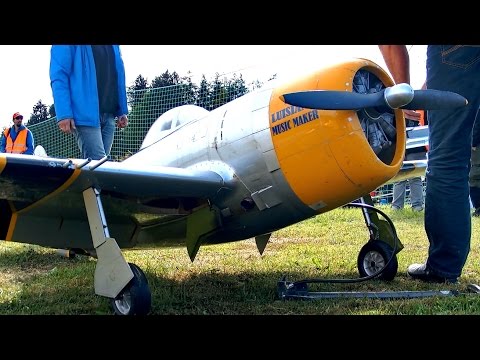 P-47 THUNDERBOLT BIG RC SCALE MODEL AIRPLANE WARBIRD DEMO FLIGHT / RC Airshow Hausen 2015