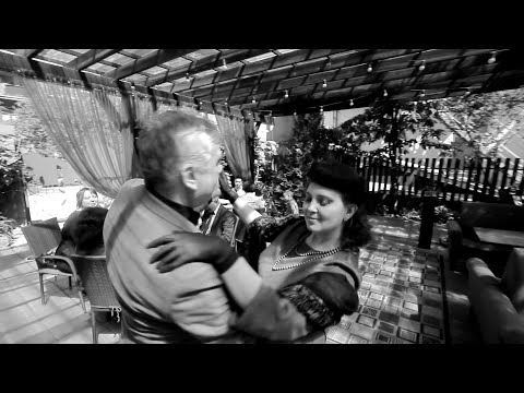 Люцина ХВОРОСТ і Леонід ЛОГВИНЕНКО — Осіннє кохання