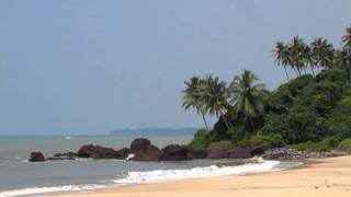 preview picture of video 'Thottada beach near Kannur Beach House.MOV'