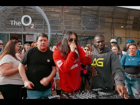 Oi Oi -  SHIZZIO x SPECIAL MC | Official Music Video