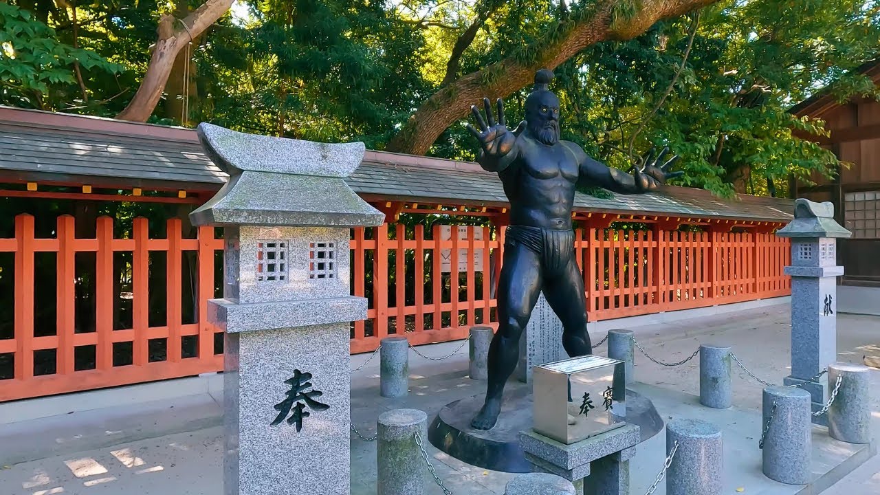 Discover highlights of Sumiyoshi Shrine.