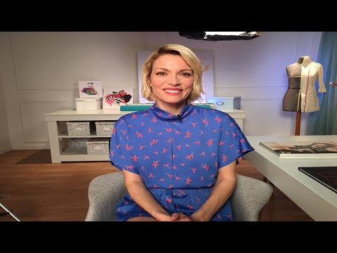 Shopping Star - 27.4.2020 «Μίντι Φούστα στη  Δουλειά»