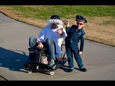 Professor Stinky Teaches Little Heroes About Science