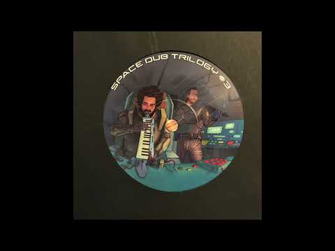 Cosmica - Michael Exodus Meets Ras Divarius - Dub O Matic Records DOM013