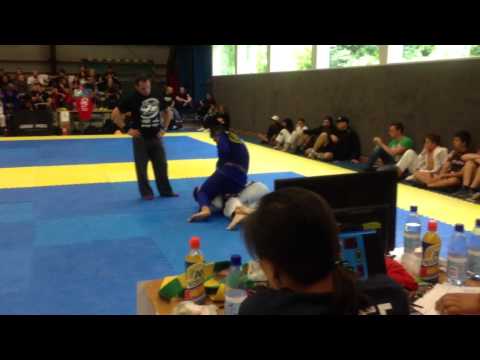 Grapplers Quest Amsterdam 2013 - Viking Wong (Legacy BJJ) vs Andrej Galanda (Jungle BJJ)
