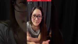 ライブ配信　メガネっ娘part② 胸チラ　谷間　nipslip