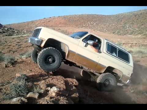 k5 chevy blazer rock crawling