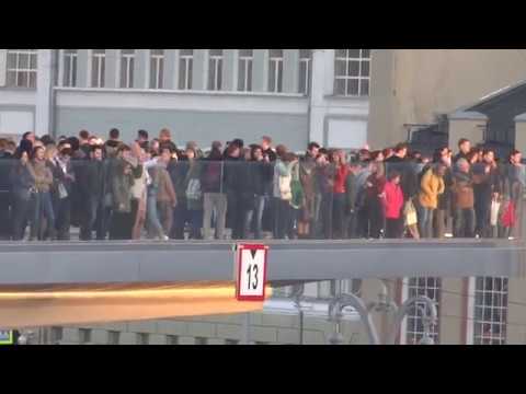 В парке Зарядье совсем никого