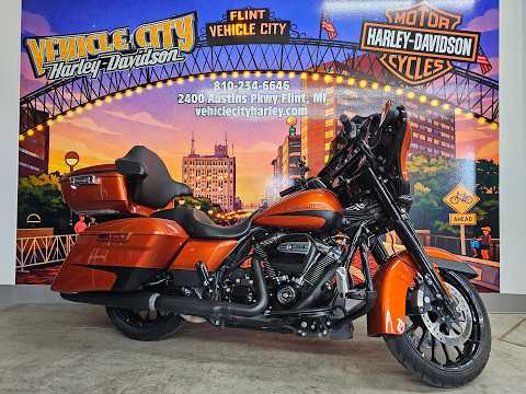 FLHXS 2019 Street Glide® Special