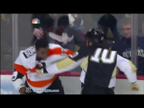 Wayne Simmonds vs Tanner Glass