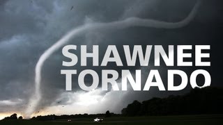preview picture of video 'Shawnee Tornado May 24, 2011 / Tornade à Shawnee (Oklahoma) le 24 mai 2011'