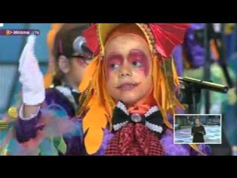 MURGA LOS TRIQUI TRAQUITOS 2016 - PRESENTACIÓN - ENTRE LIBRO Y LIBRO, VIVO YO METIDO