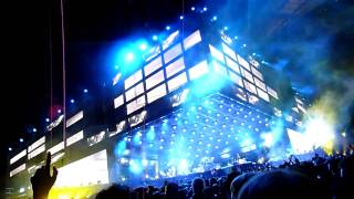 Muse - War Within a Breath riff + Endless Nameless riff (Live at Wembley 2010)