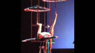 preview picture of video 'Acrobats, Beijing.'