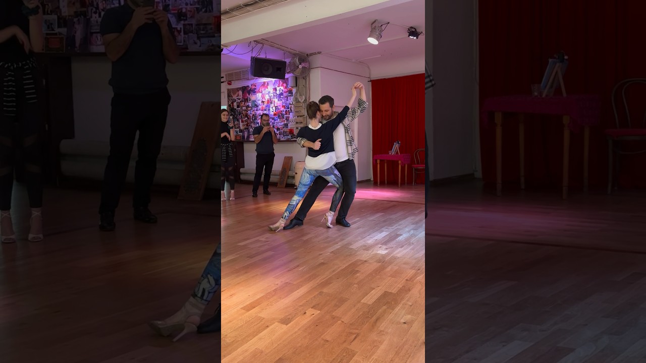 Argentine Tango: Burak Öncel & Maude Andrey #tango #tangoargentino #dance #tangodance #dancers
