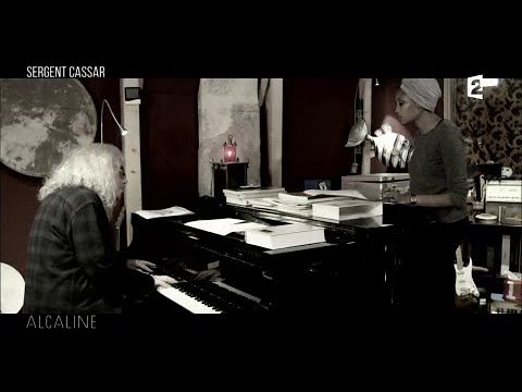 Alcaline, Les News du 18/10 - Sergent Cassar