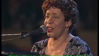 Shirley Horn in concert Bern 1990 last part something happens to me