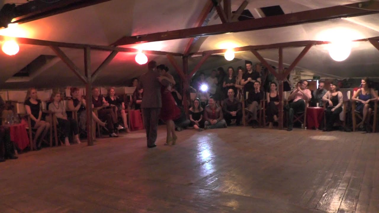 Video thumbnail for Antonella Terrazas y Csongor Kicsi. 4/4 Milonguita La Scena - 03.2016