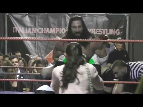 Titolo Italiano di Wrestling: Charlie Kid (ITA) vs "Muscle Cat" Saxon Huxley (UK)