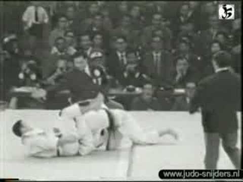 Judo Tokyo 1964 Okano (JPN) - Kim (KOR)