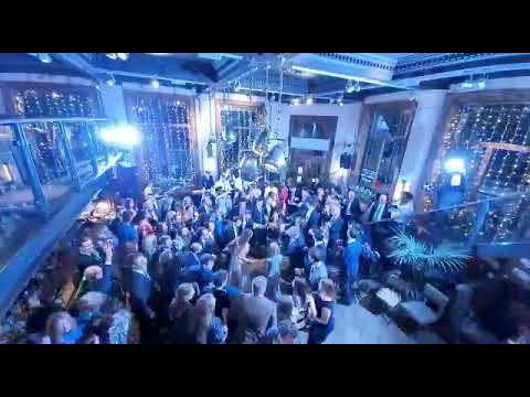 Electrifying Hava Nagila performance at a Jewish wedding in London