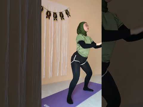 Saatnya sculpting bokong impianmu dengan squat! 🍑 Yuk, ajak teman-temanmu berolahraga di rumah!