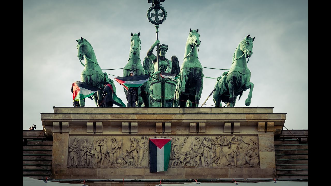Palästina-Aktion auf dem Brandenburger Tor