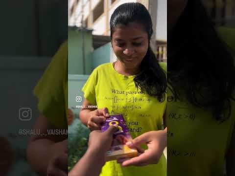 Valentines day gift ilanu sollit office ponaga sudden ah patha surprise🍫❤️ #shortvideo #minivlog#