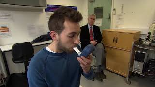 Дослідники встановили, що паління вейпу може викликати захворювання легенів